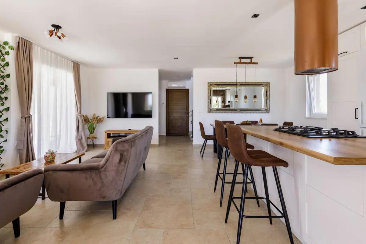 Casa Di Marko-New Modern Rustic House With Pool And Spacious Garden! Привлака Екстериор снимка